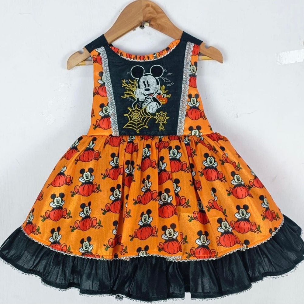 Brand new Oh Shana 3t Mickey Mouse Thankful, grateful, blessed outfit